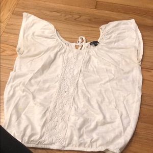 White short sleeve shirt